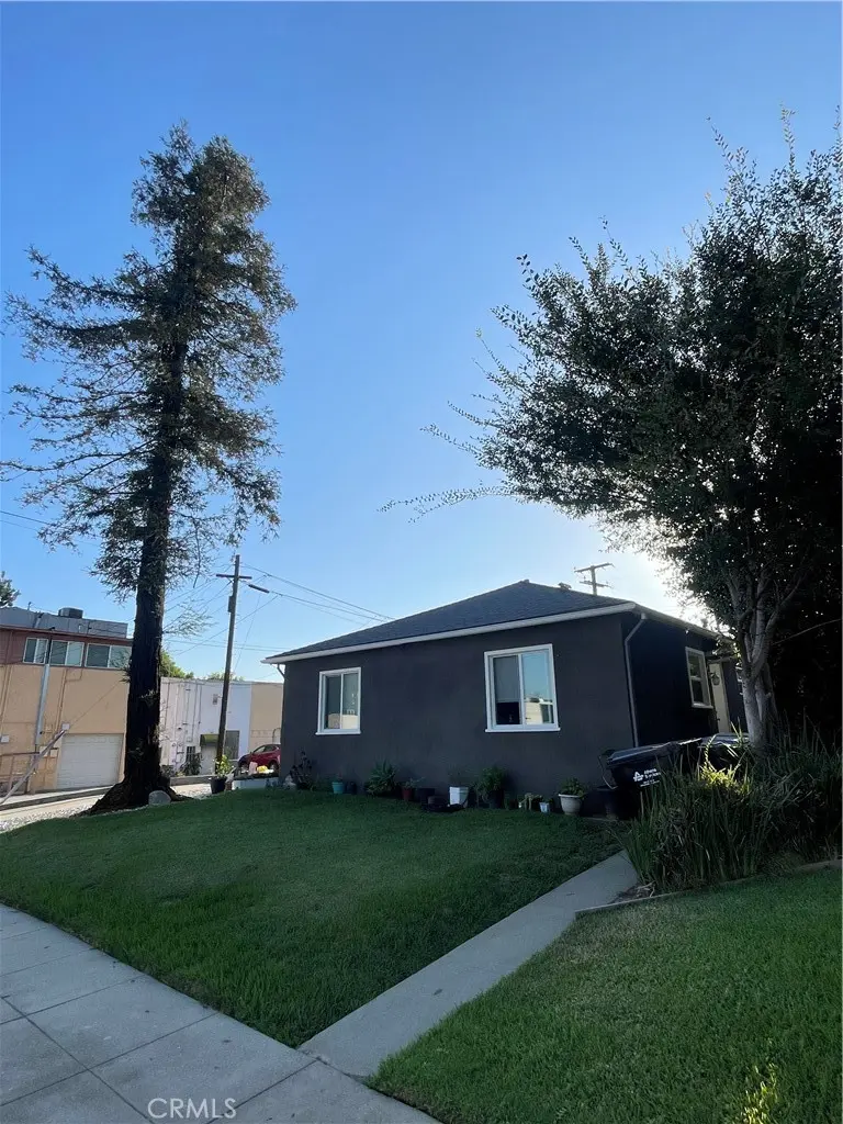 Duplex for sale at 107 Cresta, San Gabriel, CA