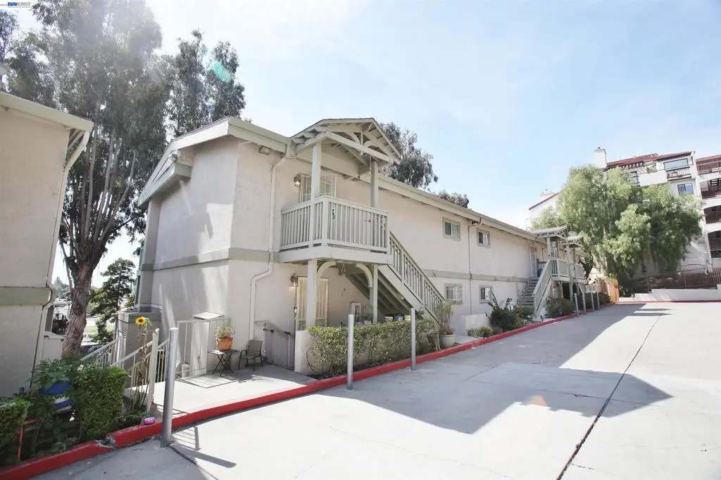 Condominium for sale at 21379 Gary Dr 14, Hayward, CA featuring 2 beds and 2 baths