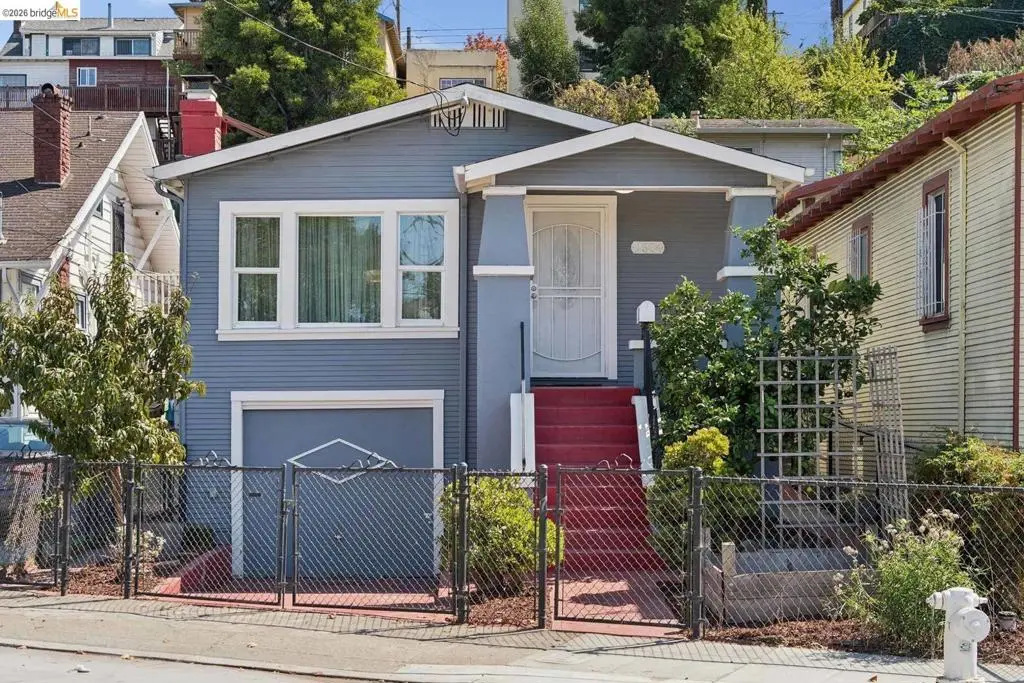 Single Family Residence for sale at 2304 14th AVE, Oakland, CA featuring 2 beds and 1 bath