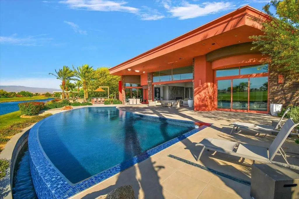 Single Family Residence for rent at 74 Royal Saint Georges Way, Rancho Mirage, CA featuring 5 beds and 6 baths