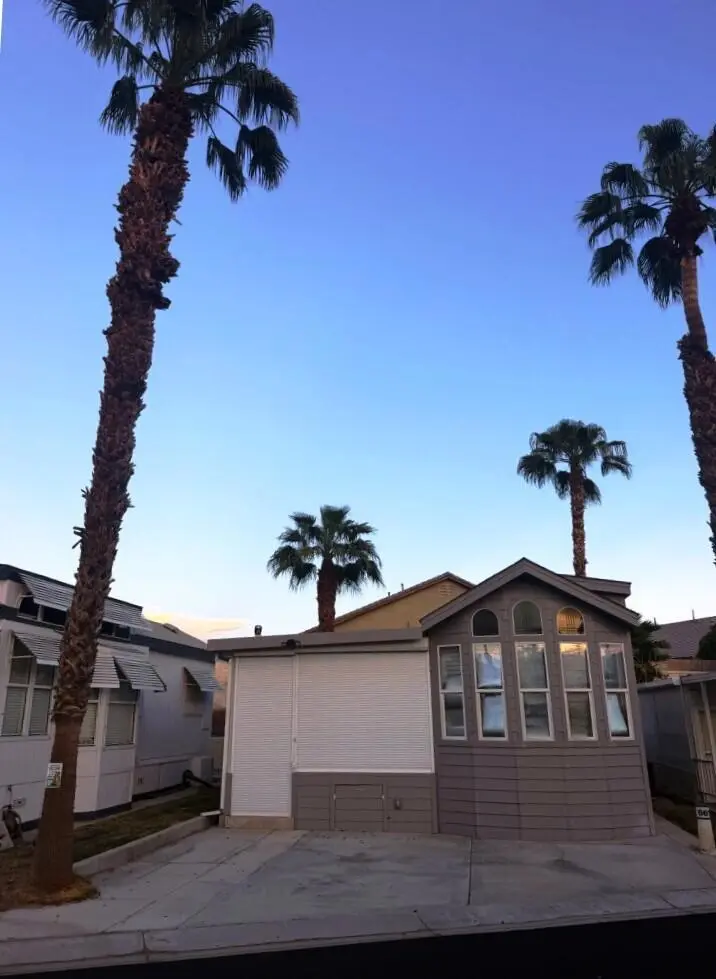 Manufactured In Park for sale at 84136 Avenue 44, #661 661, Indio, CA featuring 1 bed and 1 bath