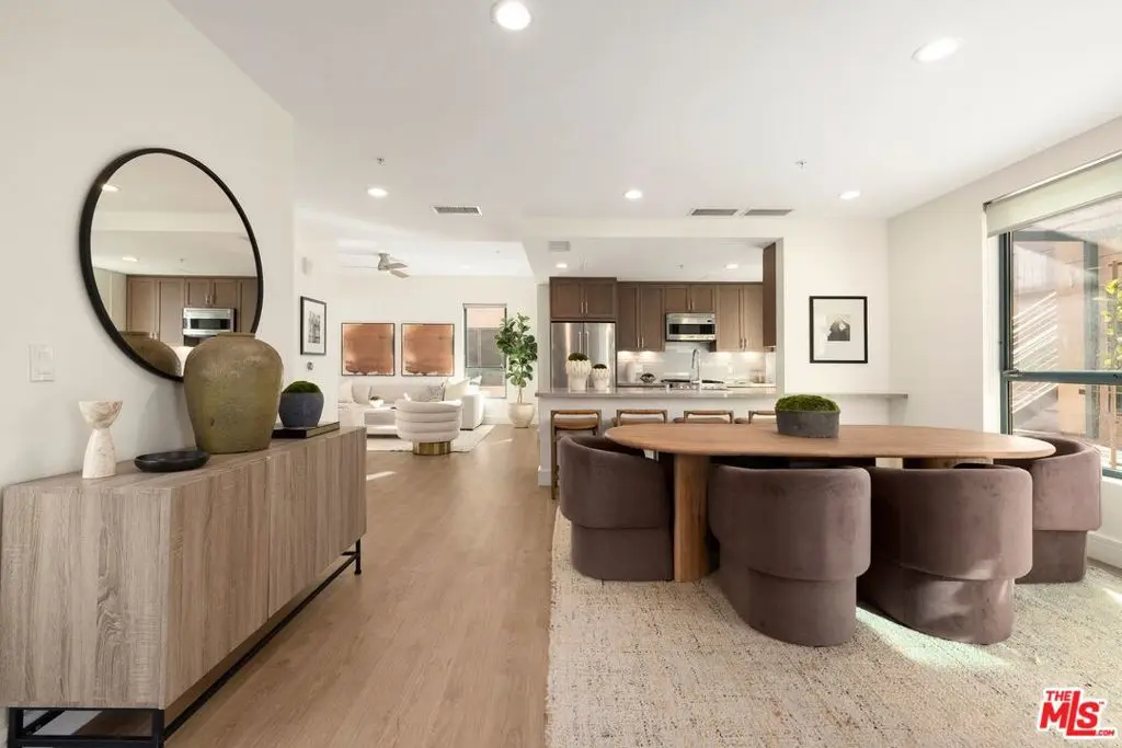 2300 Wilshire Boulevard 217, Santa Monica, CA — listing photo 1