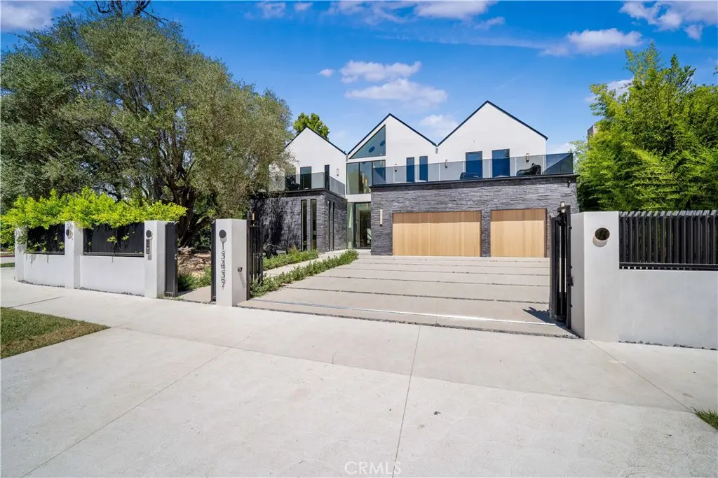 4362 Firmament Avenue, Sherman Oaks, CA — listing photo 1