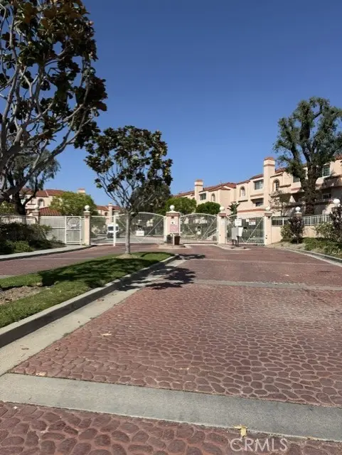 3101 Plaza Del Amo 37, Torrance, CA — listing photo 1