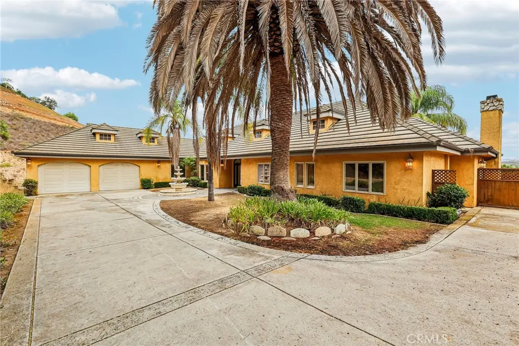 30181 Via Maria Elena, Bonsall, CA — listing photo 1