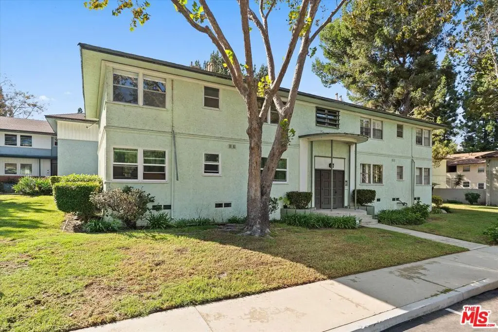 5829 Bowcroft Street 4, Los Angeles, CA — listing photo 1