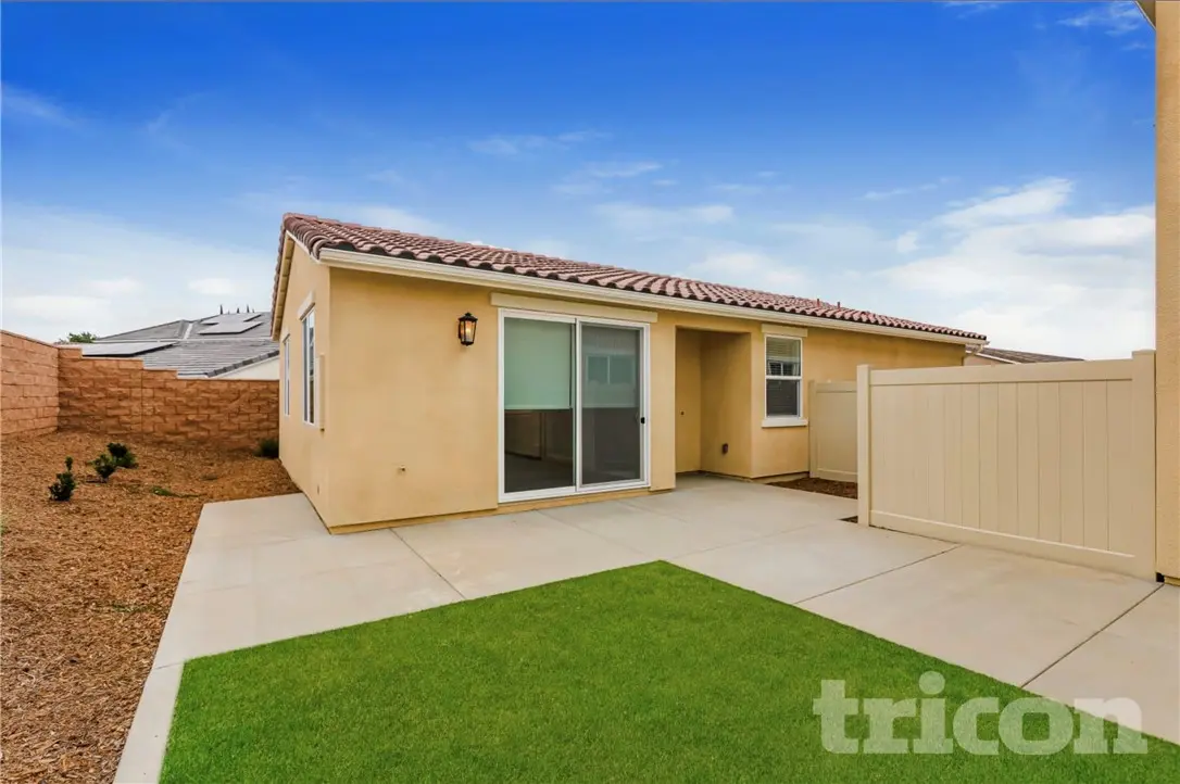 1740 Taylor Avenue 2, Corona, CA — listing photo 1