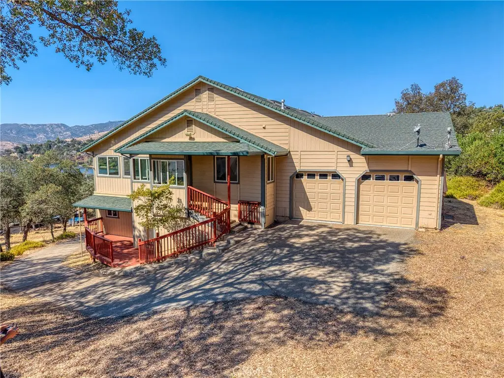 18798 Oak Grove Road, Hidden Valley Lake, CA — listing photo 1