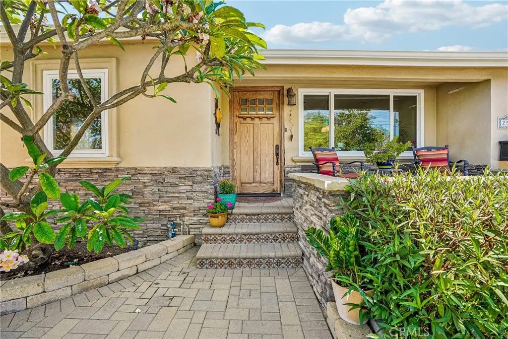 25413 Woodward Avenue, Lomita, CA — listing photo 1