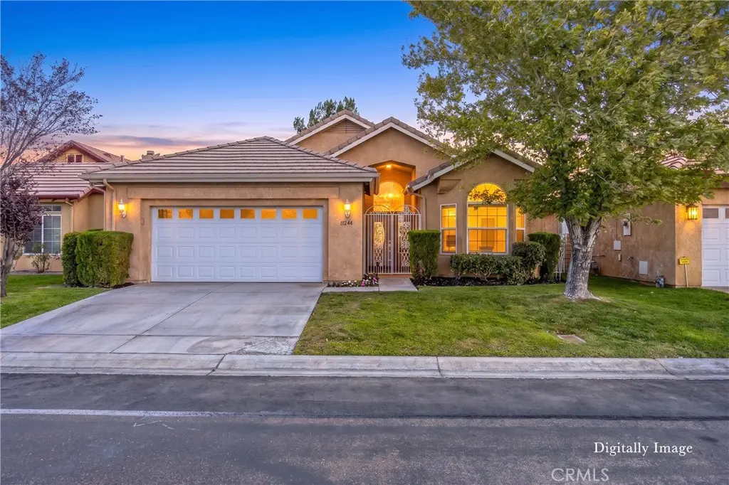 11244 Country Club Drive, Apple Valley, CA — listing photo 1