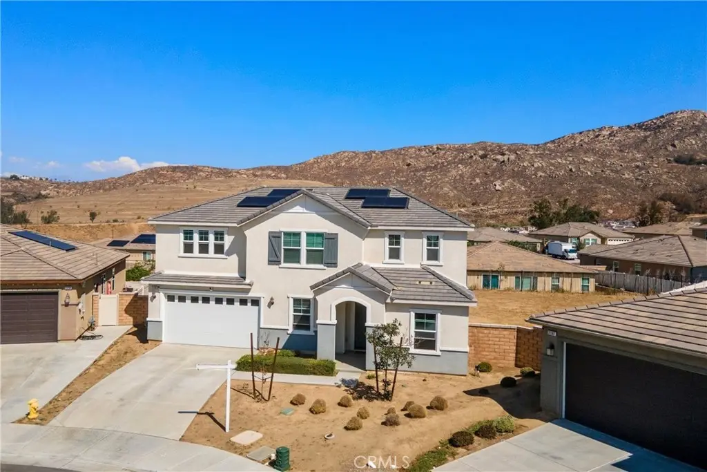 21199 Old Gate Court, Riverside, CA — listing photo 1