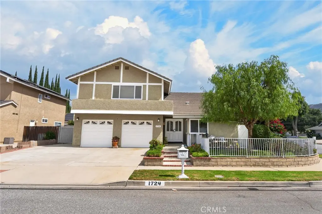 1724 Hilliard Avenue, Simi Valley, CA — listing photo 1