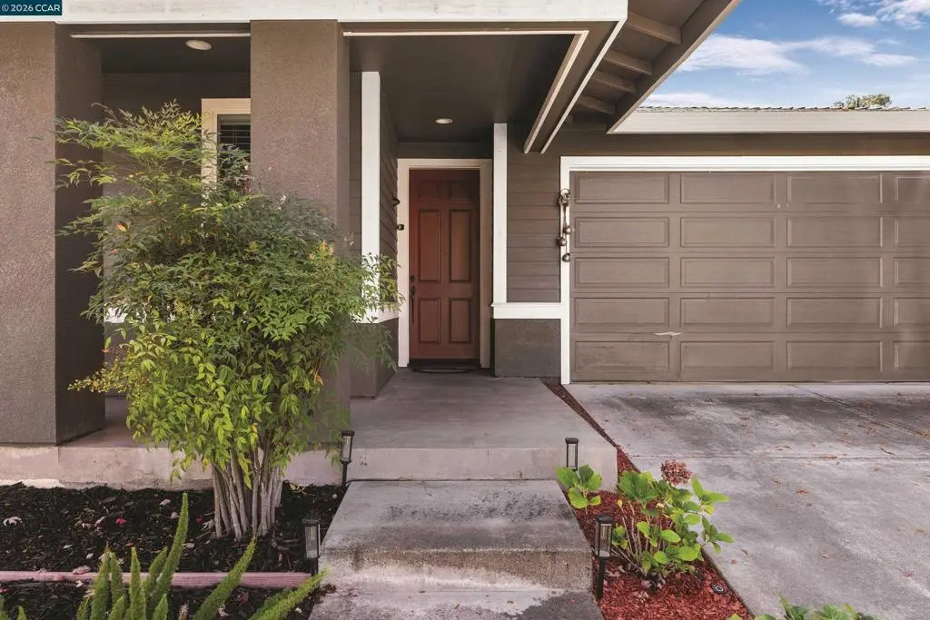 2046 Northfield Dr, Santa Rosa, CA — listing photo 1