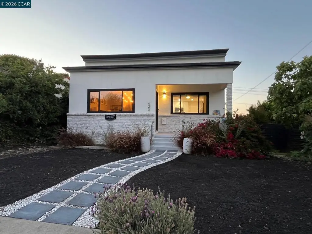 Residential Lease for rent at 620 Kentucky St, Vallejo, Solano County, CA featuring 2 beds and 1 bath