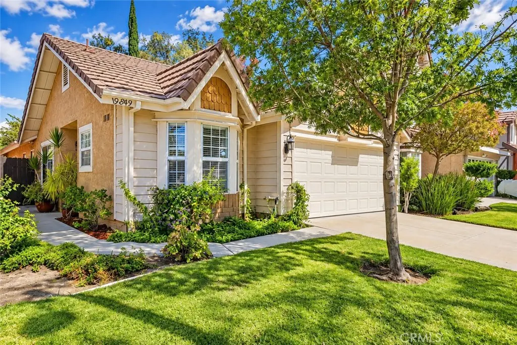 19849 Collins Road, Canyon Country, CA — listing photo 1