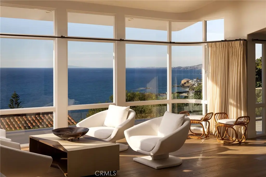 Single Family Residence for rent at 52 N Portola, Laguna Beach, CA featuring 4 beds and 5 baths