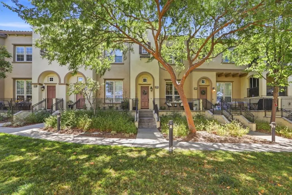 Townhouse for sale at 2218 Santoro Lane, San Jose, CA featuring 3 beds and 3 baths