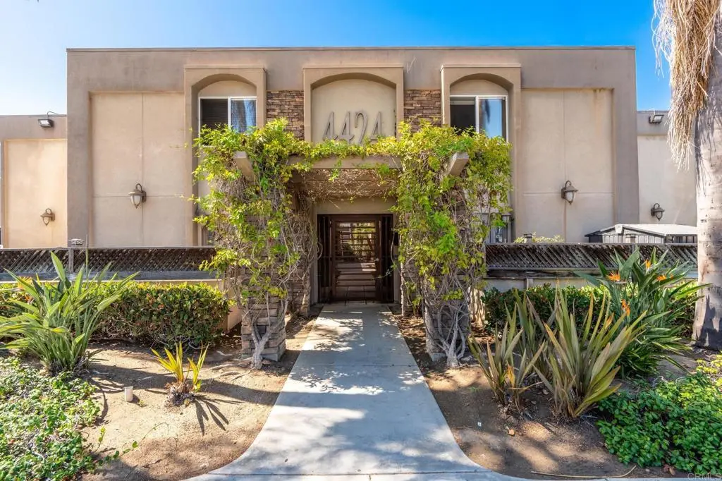 4424 Altadena Avenue 14, San Diego, CA — listing photo 1