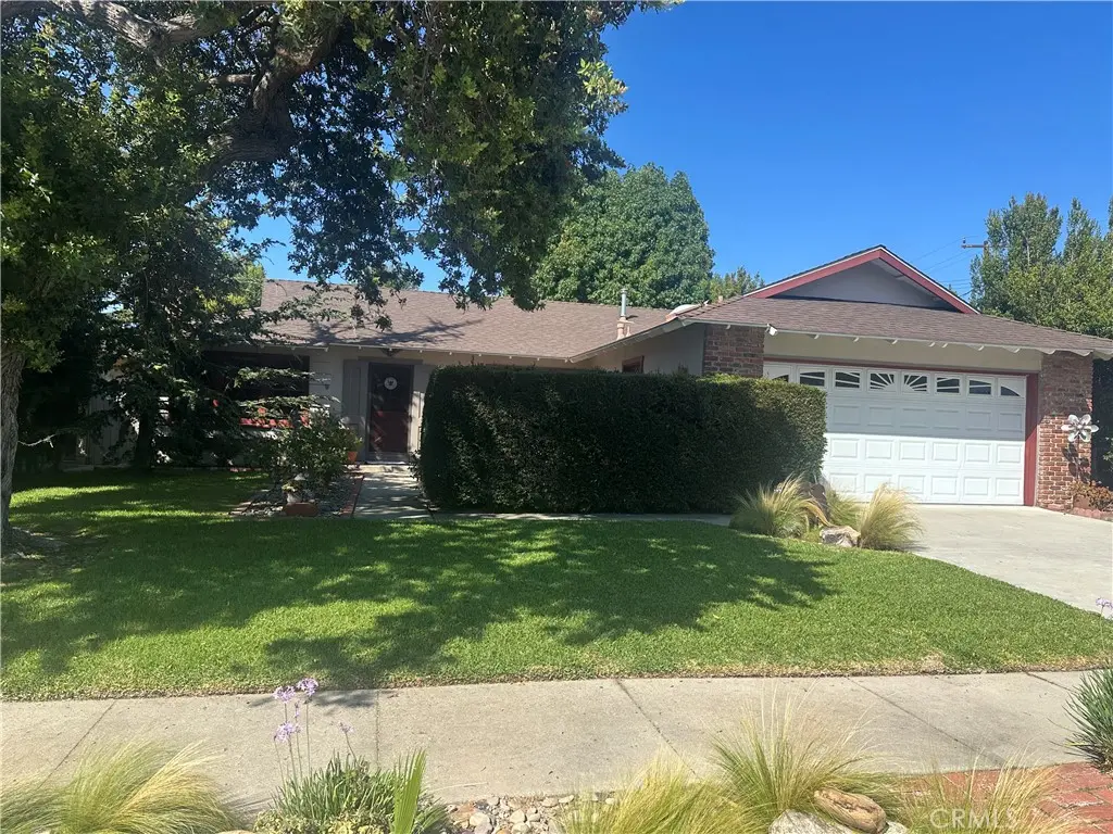 Single Family Residence for sale at 6801 Canterbury, Huntington Beach, CA featuring 3 beds and 2 baths