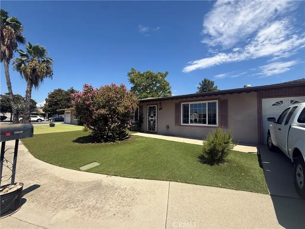 810 Majela, Hemet, CA — listing photo 1