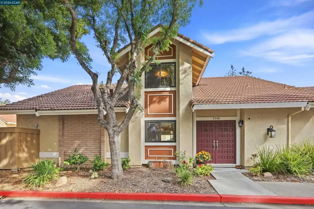 Townhouse for sale at 1646 Candelero Ct, Walnut Creek, CA featuring 3 beds and 3 baths