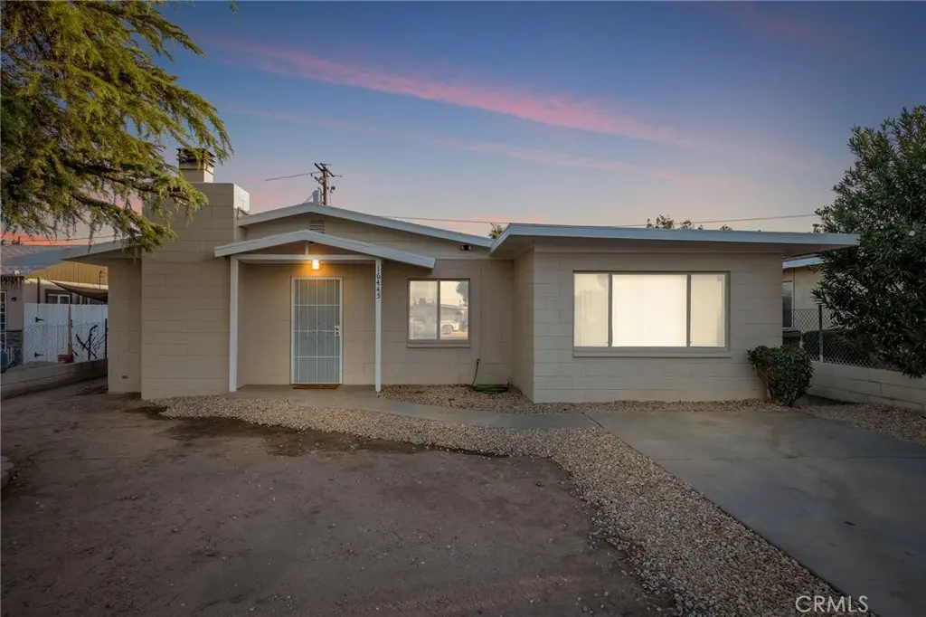 16445 Live Oak, Hesperia, CA — listing photo 1
