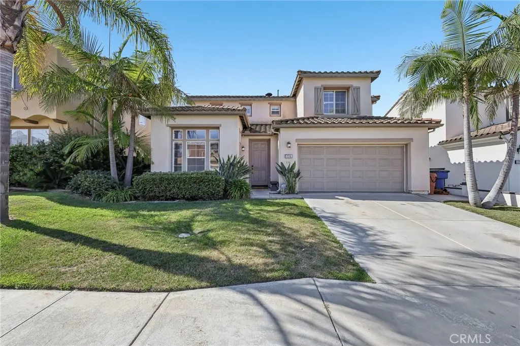 Single Family Residence for rent at 2216 Corte Anacapa, Chula Vista, CA featuring 5 beds and 3 baths