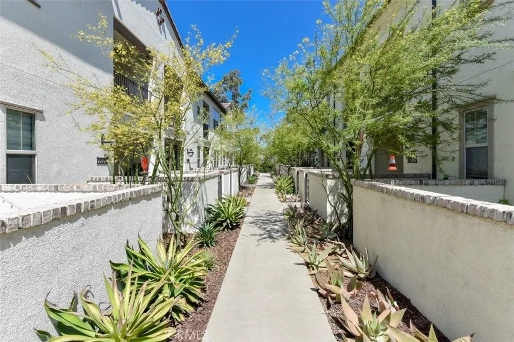 1012 El Paseo, Lake Forest, CA — listing photo 1