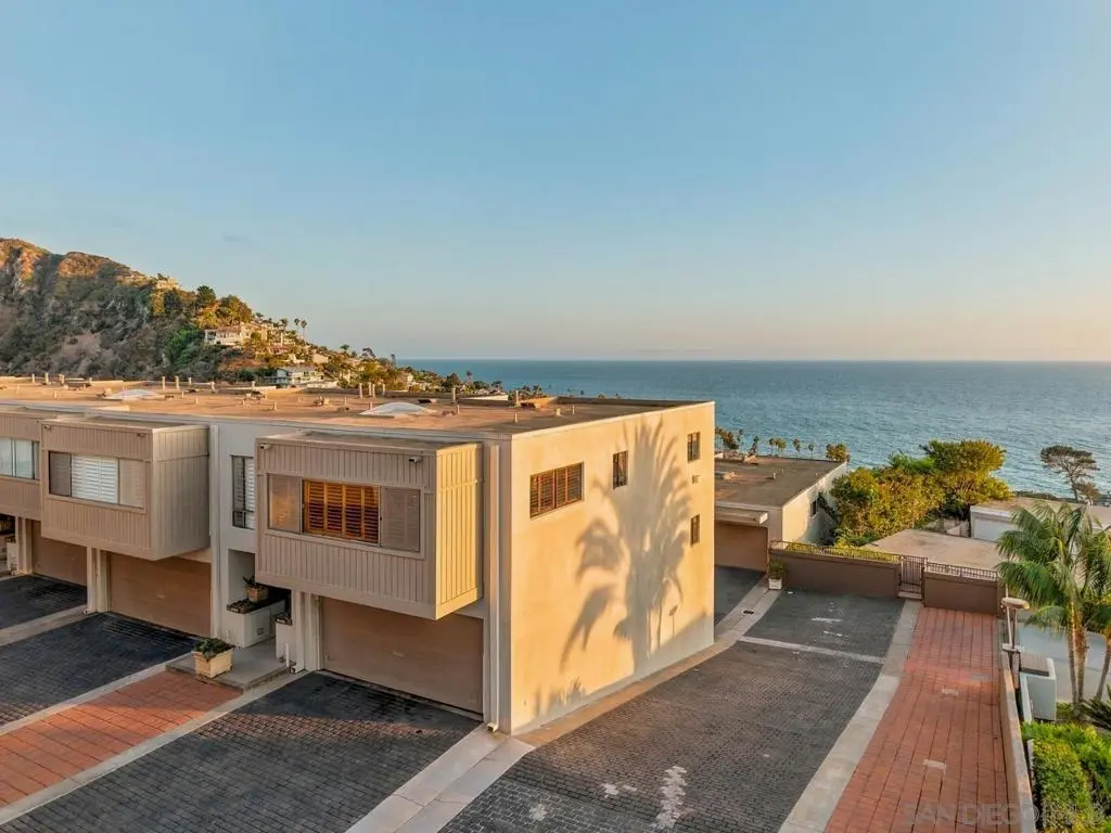 21743 Ocean Vista 22, Laguna Beach, CA — listing photo 1