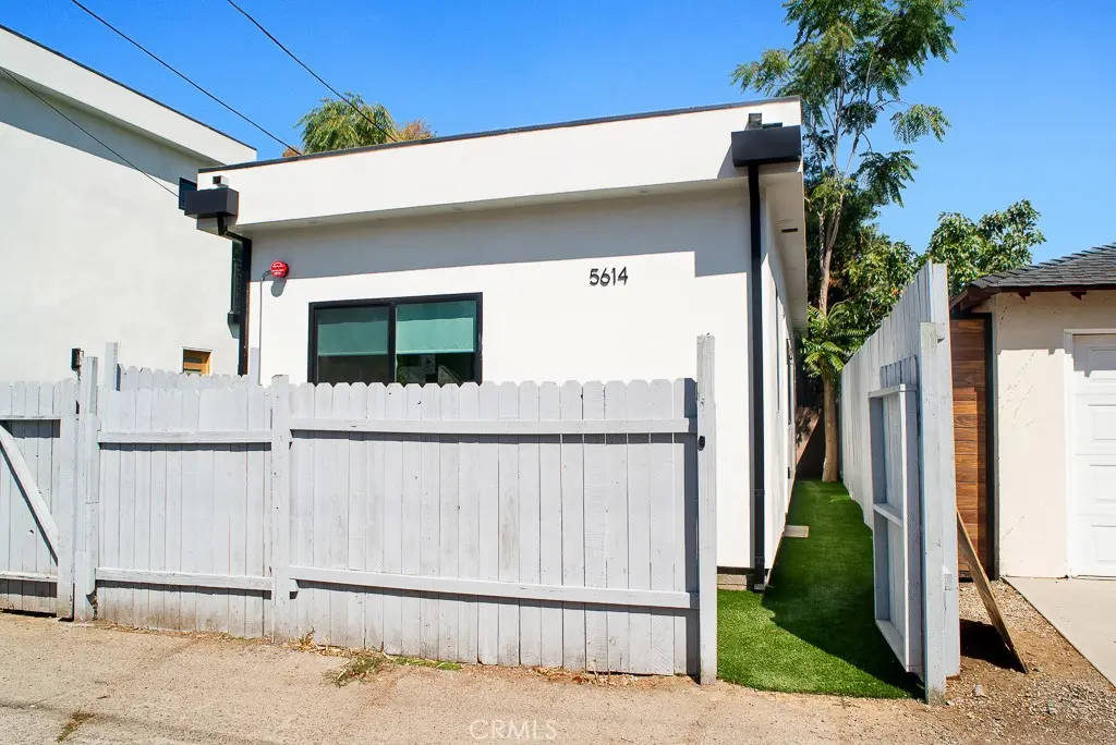 5614 Buffalo, Valley Glen, CA — listing photo 1
