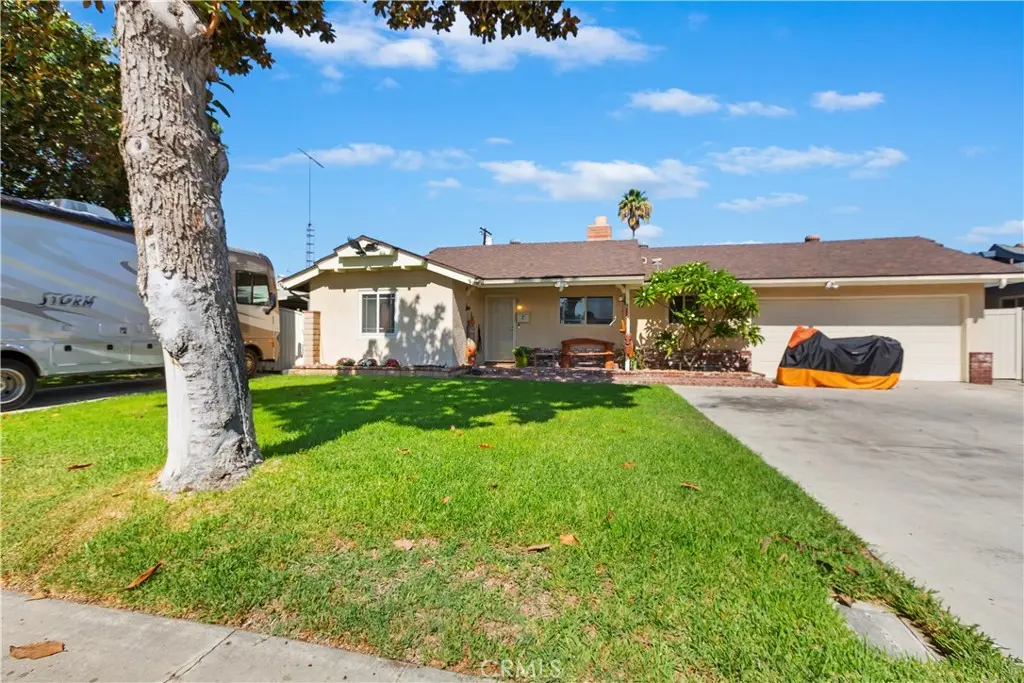 8829 California, Riverside, CA — listing photo 1