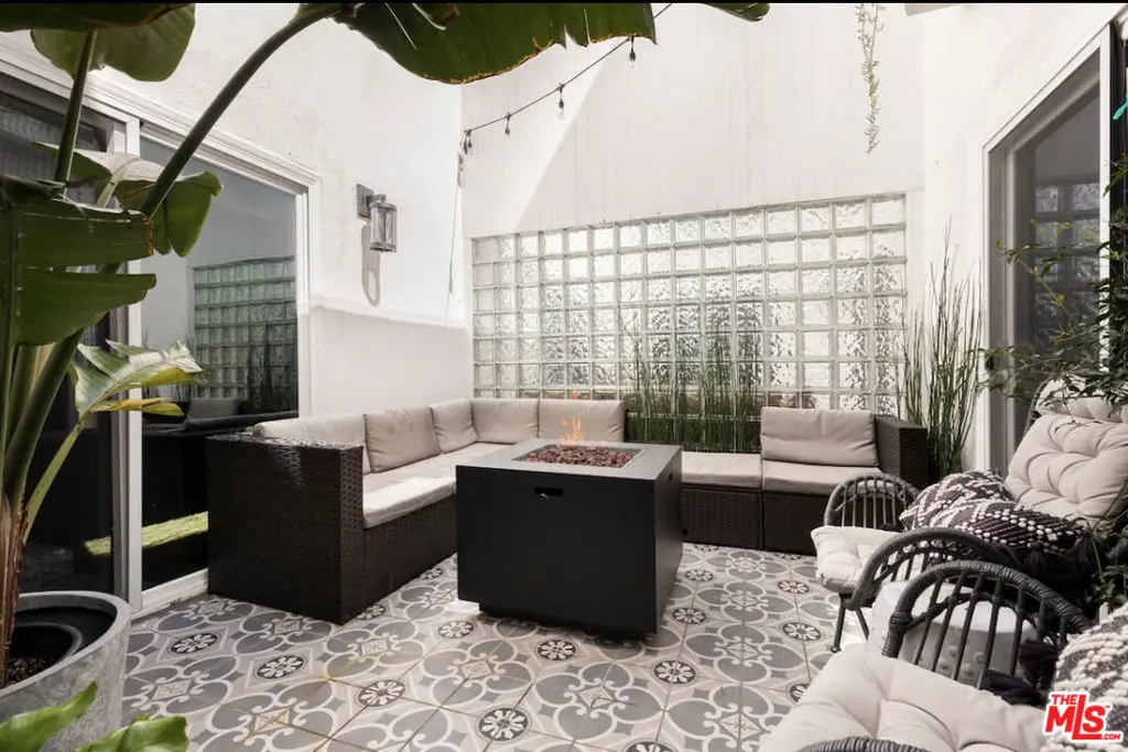 1823 20th Street 102, Santa Monica, CA — listing photo 1