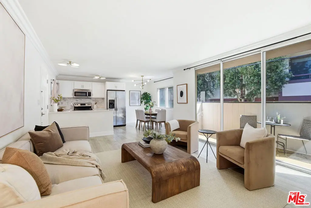 8358 Manitoba Street 8, Playa Del Rey, CA — listing photo 1