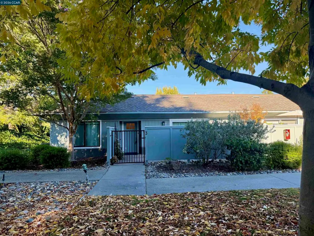 Condominium for sale at 1108 Leisure Ln 3, Walnut Creek, CA featuring 1 bed and 1 bath