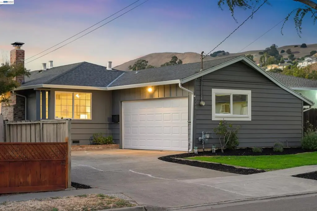 Single Family Residence for sale at 528 Fairway St, Hayward, CA featuring 3 beds and 2 baths