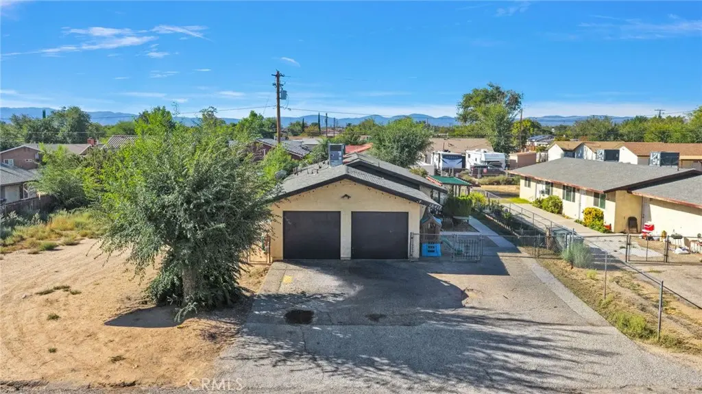 16411 Chestnut Street, Hesperia, CA — listing photo 1