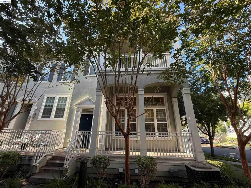Townhouse for rent at 3687 Whitworth Dr, Dublin, CA featuring 4 beds and 3 baths