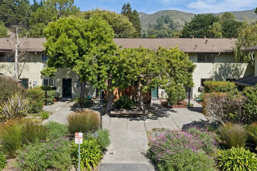 1089 Oddstad Boulevard, Pacifica, CA — listing photo 1