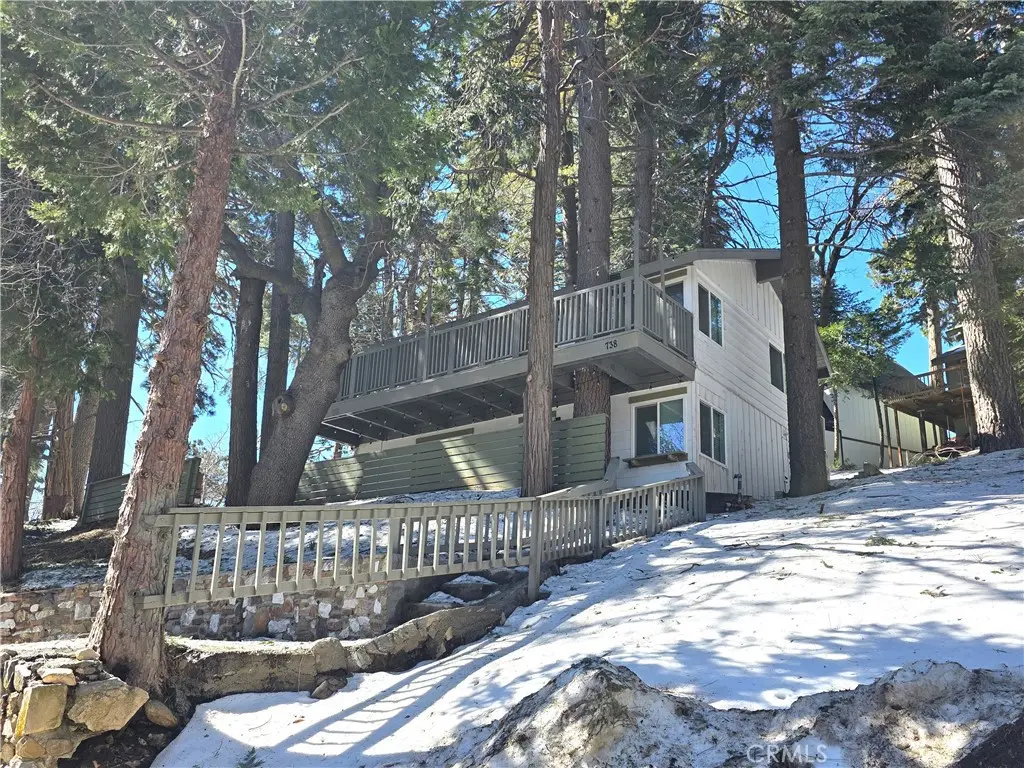738 W Victoria Court, Lake Arrowhead, CA — listing photo 1