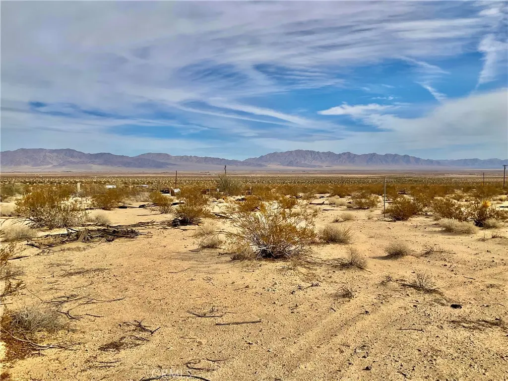80767 29 Palms, 29 Palms, CA — listing photo 1