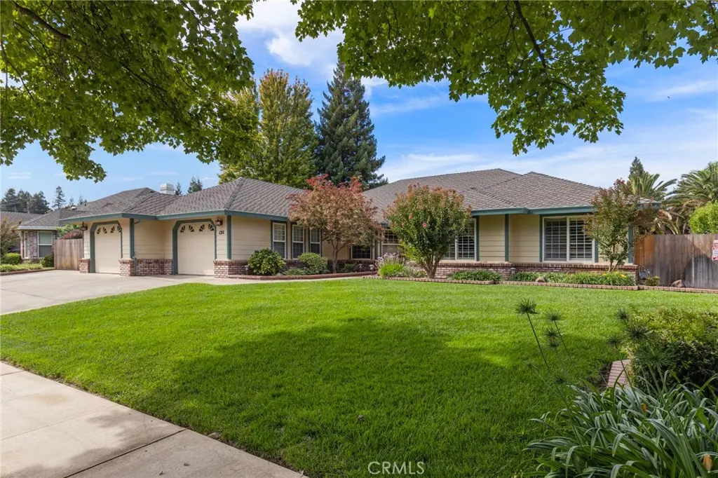 1211 Windecker Drive, Chico, CA — listing photo 1