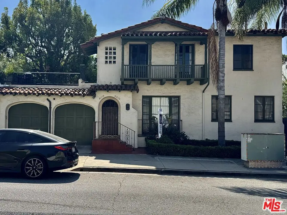 Condominium for rent at 8210 Willoughby Avenue, Los Angeles, CA featuring 2 beds and 2 baths