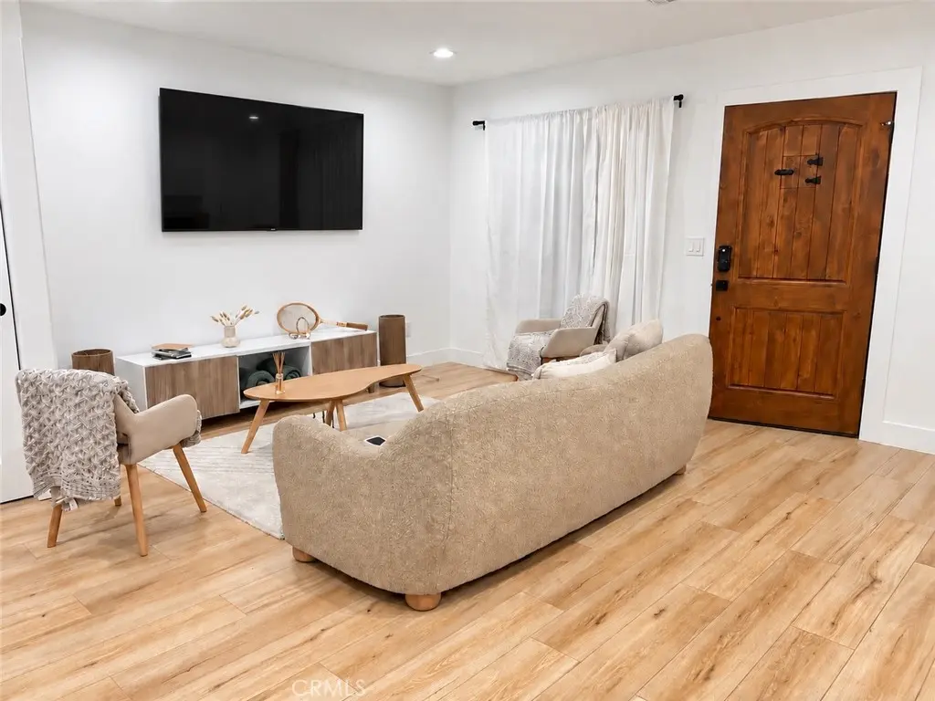 Duplex for rent at 1272 S Muirfield, Los Angeles, CA featuring 3 beds and 2 baths