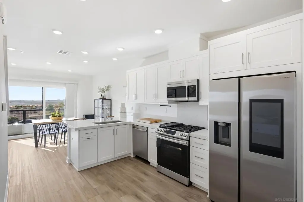 2061 Epoca Way, San Diego, CA — listing photo 1