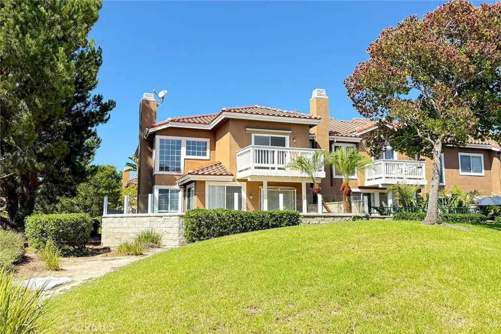 Condominium for sale at 123 GAUGUIN, Aliso Viejo, CA featuring 4 beds and 3 baths