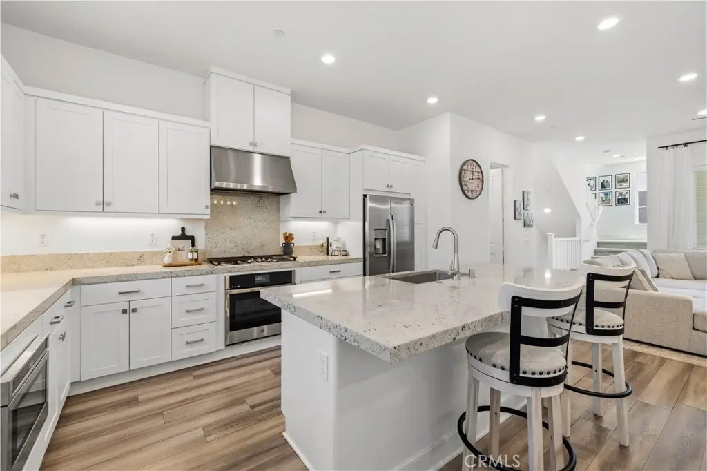 27420 Horizon View, Valencia, CA — listing photo 1