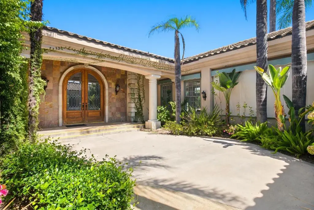 28560 Via Santa Rosa, Temecula, CA — listing photo 1