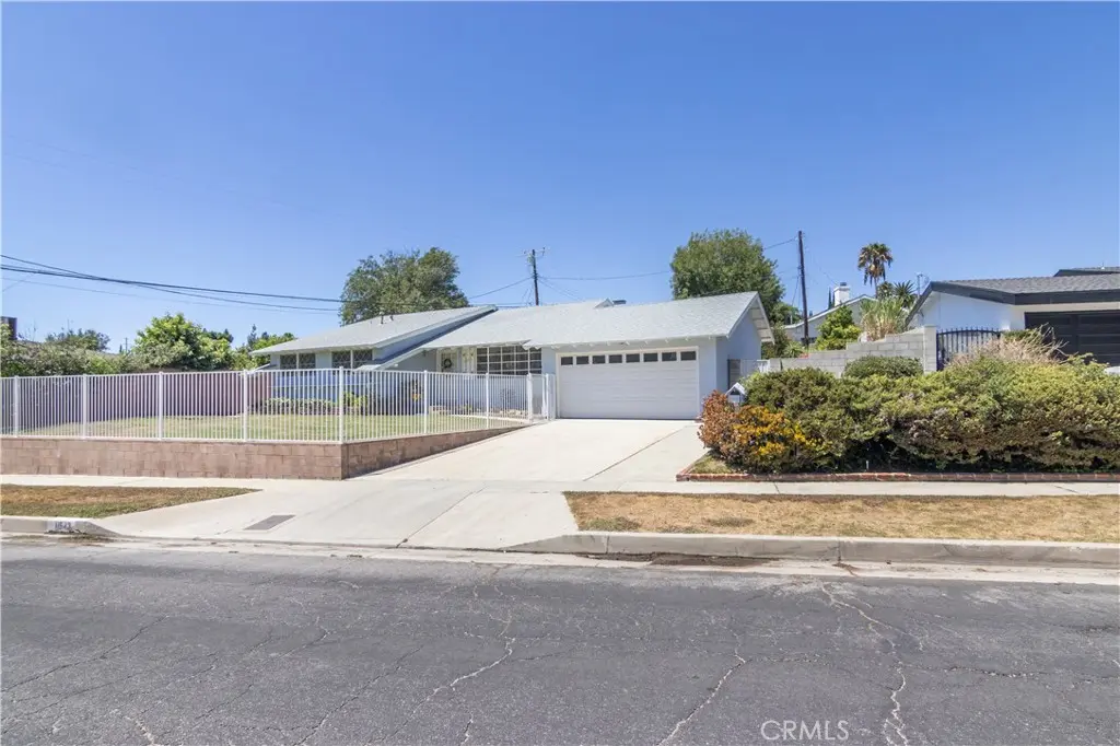 11543 Swinton, Granada Hills, CA — listing photo 1
