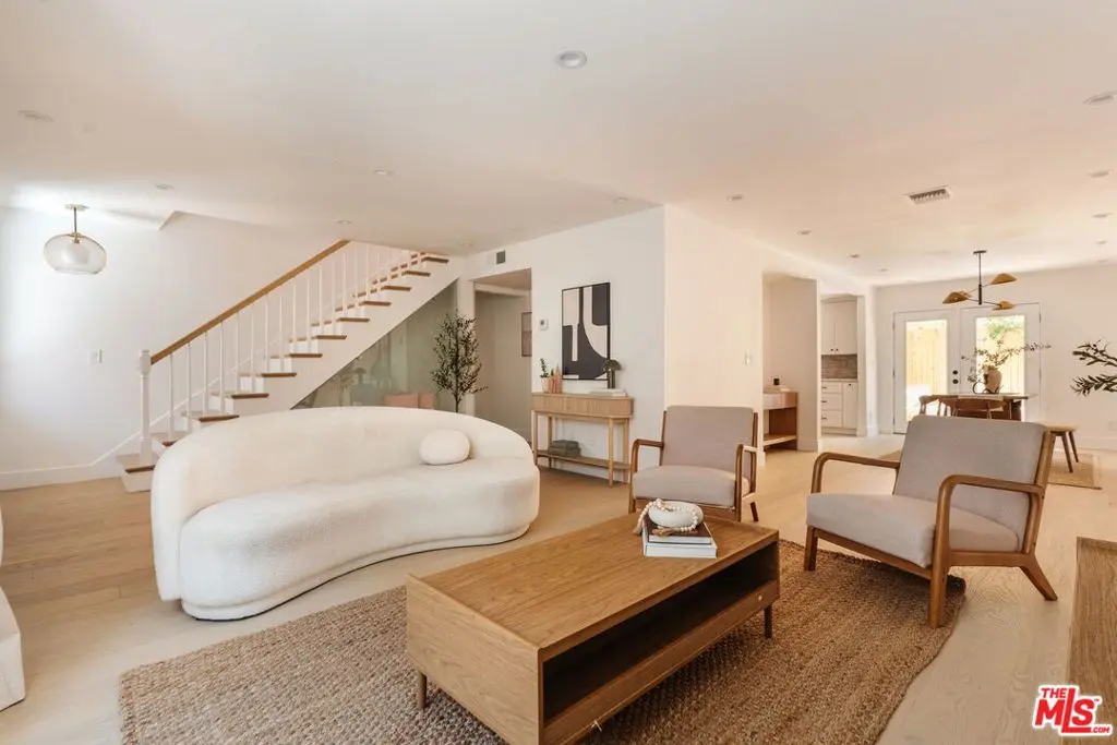 1337 Centinela Avenue 2, Santa Monica, CA — listing photo 1