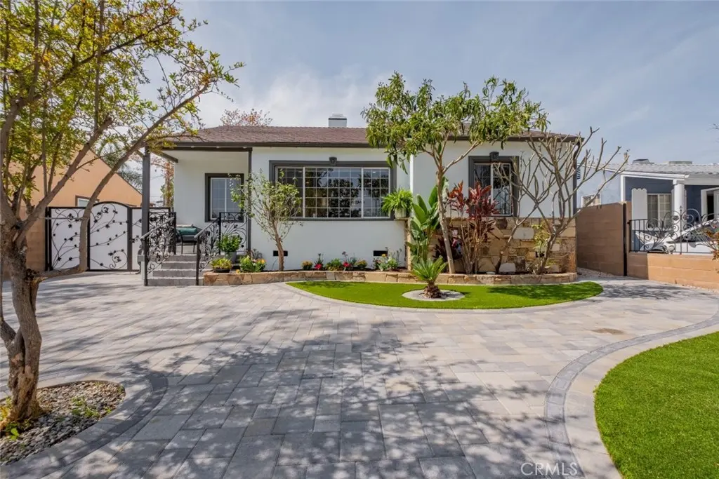 Single Family Residence for rent at 1735 N Lima St, Burbank, CA featuring 2 beds and 1 bath